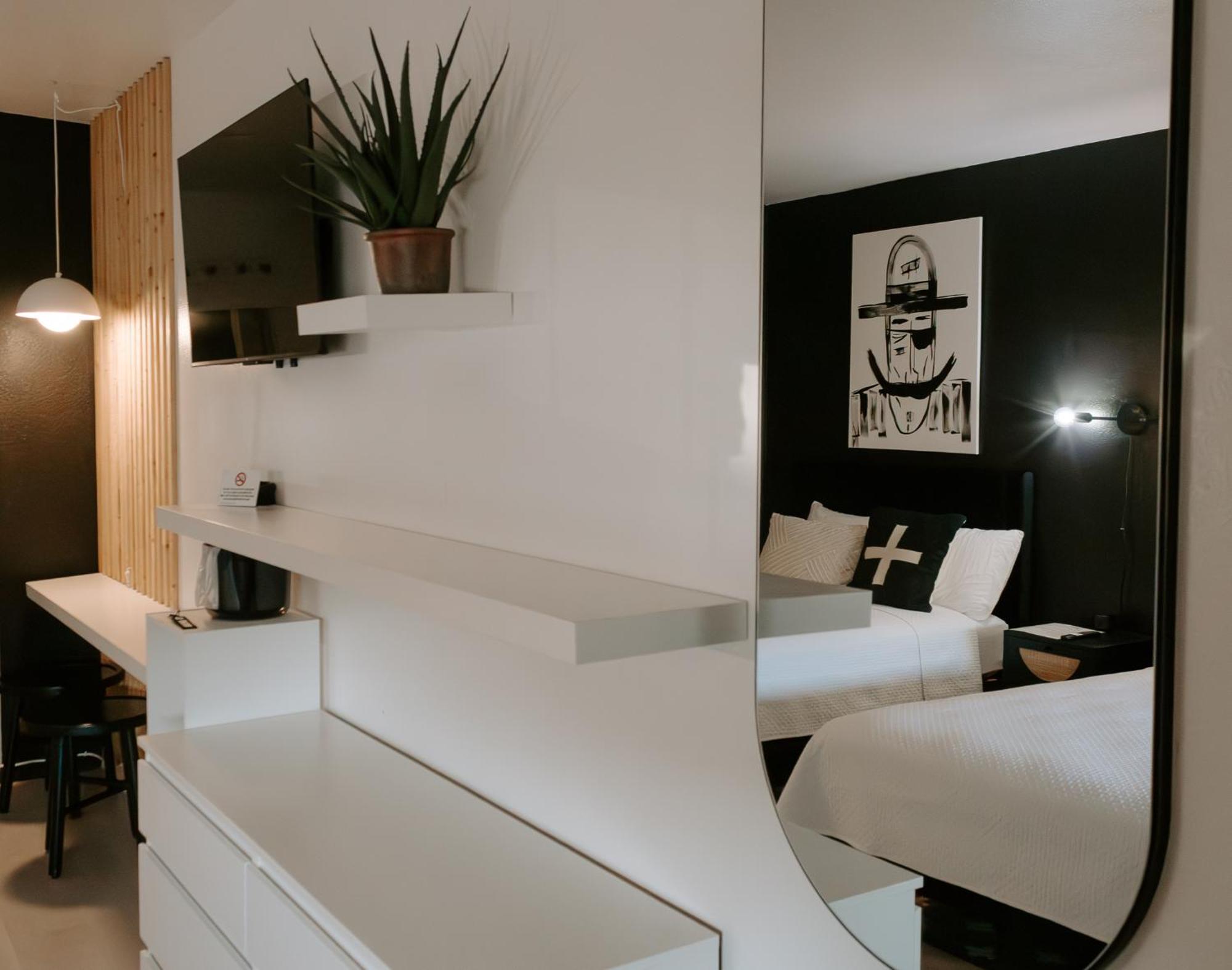 The Cowboy Motel Camp Wood المظهر الخارجي الصورة