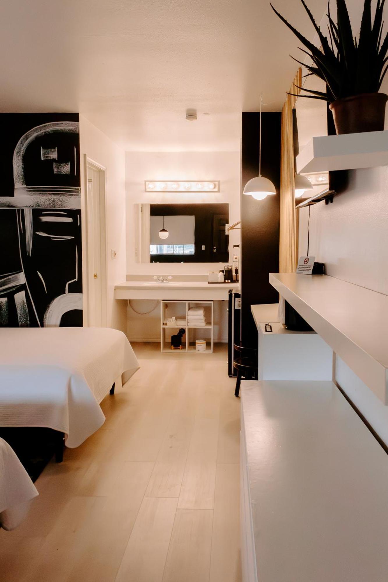 The Cowboy Motel Camp Wood المظهر الخارجي الصورة